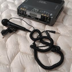 Roland CD-2 CF/CD Recorder w/ ION mic, cord extension (no power supply)