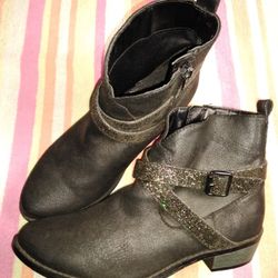 Black Boots With Black Glitter Straps Size 3 Girls