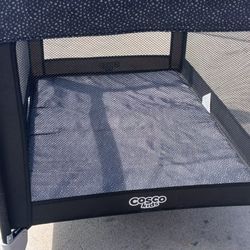 Cosco Play Pen Like New $10
