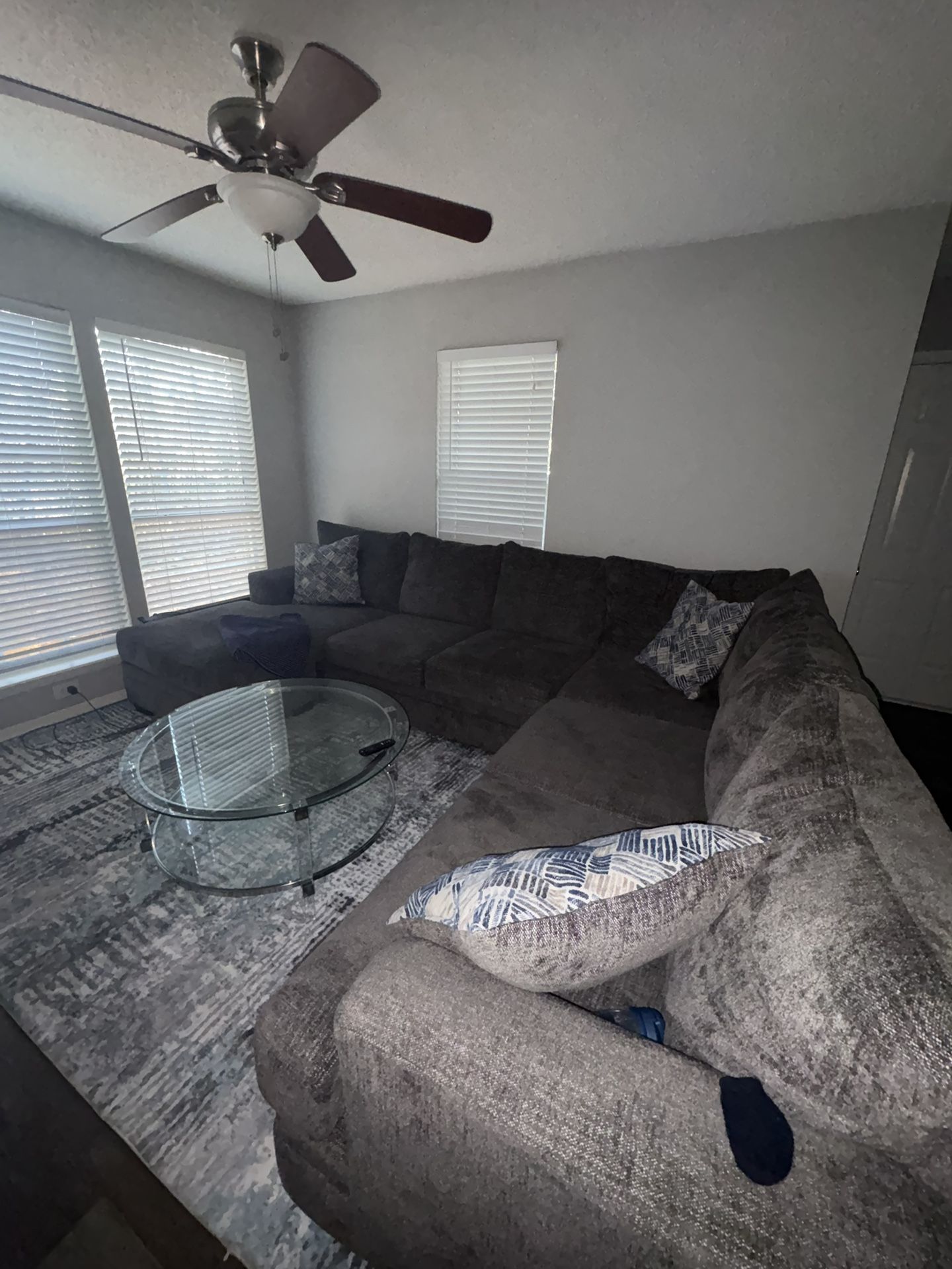 Living Room Sectional With Coffee Table