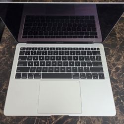 MacBook Air Retina 2018, Mojave,  Intel Core i5 Processor, 8 GB Ram, 250GB Hard Drive