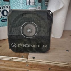 Pioneer Car Speaker (1) Works Great $30.00