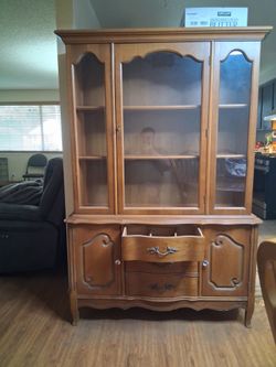 Bassett China hutch