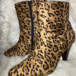 Leopard boots