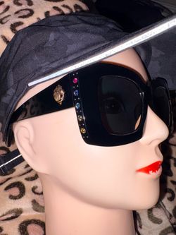 Kurt Geiger Be Kind  Polarized Sunglasses