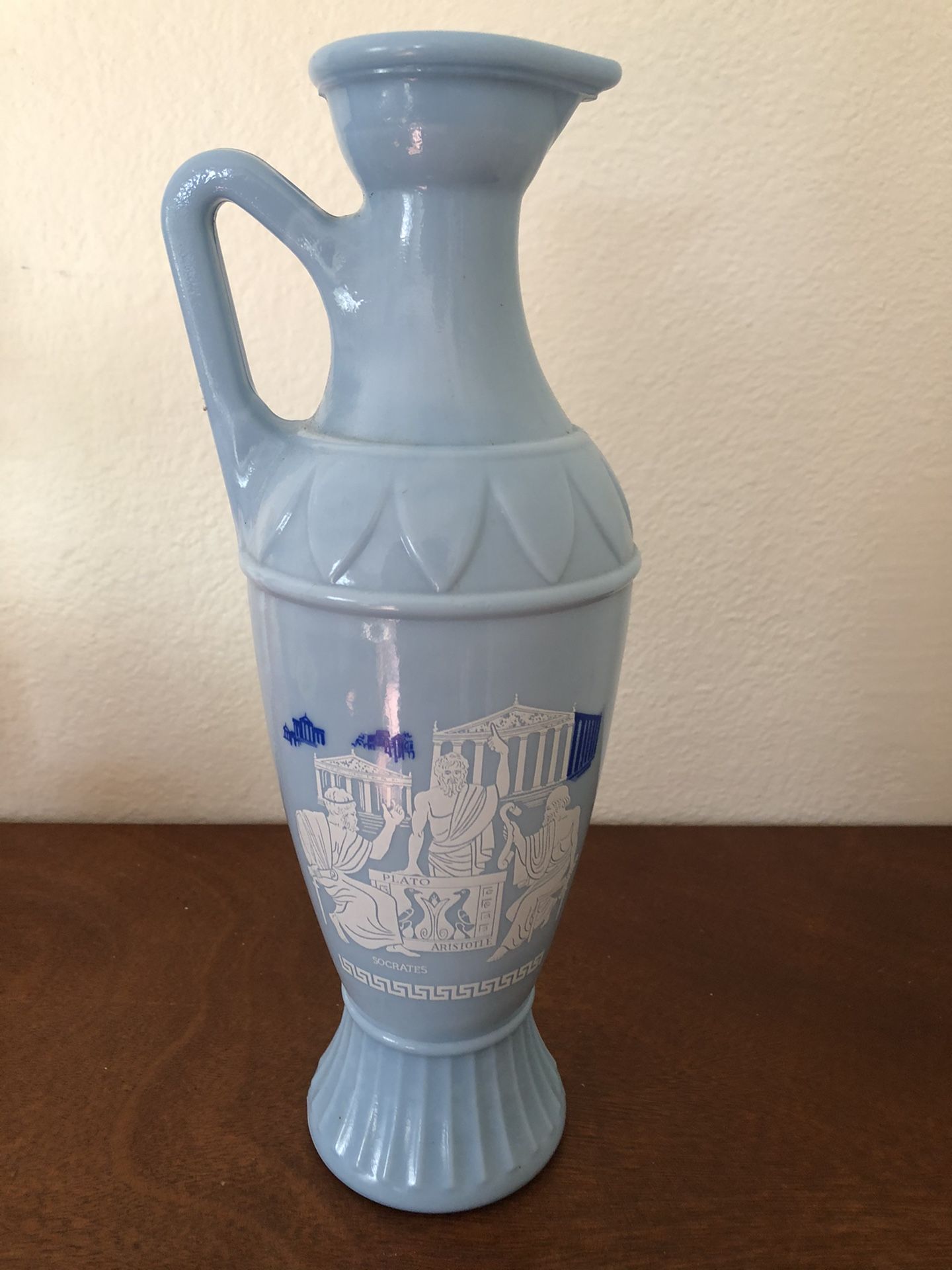 Vintage cap less decanter (beautiful bottle)