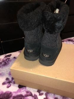 Little girls Uggs size 13