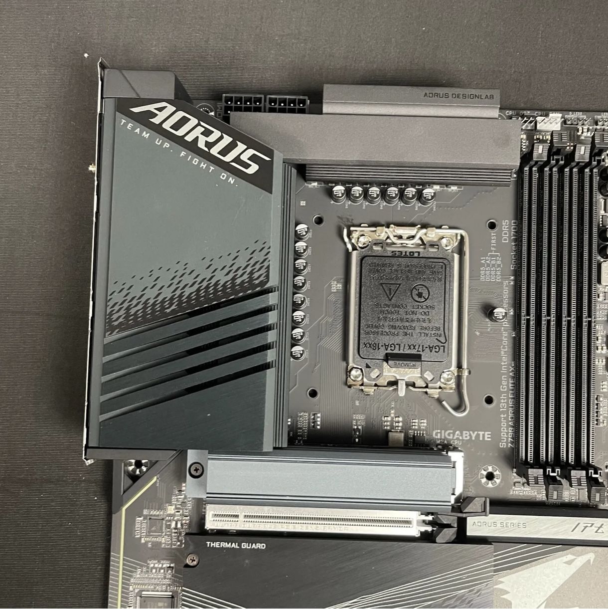 GIGABYTE Z790 AORUS Elite AX