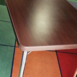 Red Wood Color Table