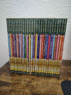 New Magic treehouse box set collection of 28