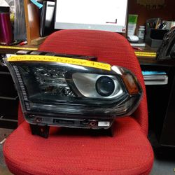 2014-18 Dodge Durango Left Headlight 