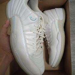 Jordan 12 Size 10.5