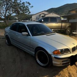 2000 BMW 328i