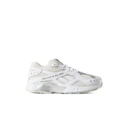 REBOOK AZTREK WOMANS SHOES Size 10.5