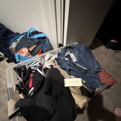 Medium women’s tote of clothes brand new and gently used for resell or personal use ! Forever 21, true religion, Tommy Hilfiger, adidas ,