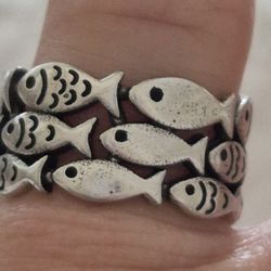 Vtg.Sterling Silver " Fishes" Adjustable Ring- Sz5-6