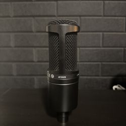 Audio-Technica AT2020 Cardioid Condenser Studio XLR Microphone / With Case And Mic Stand Adaptor