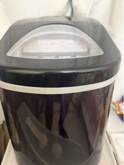 Ice maker