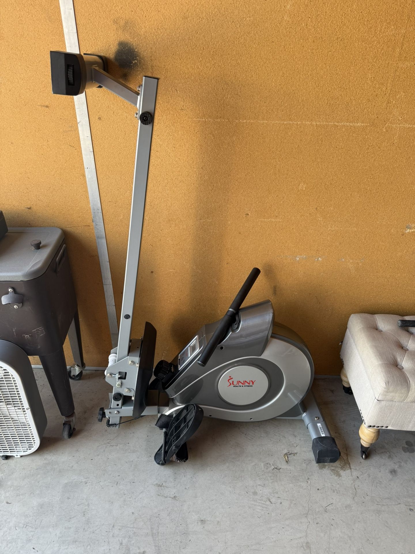 Magnetic Rowing Machine