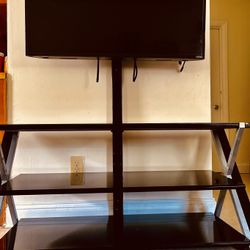 Vizio TV & TV Stand