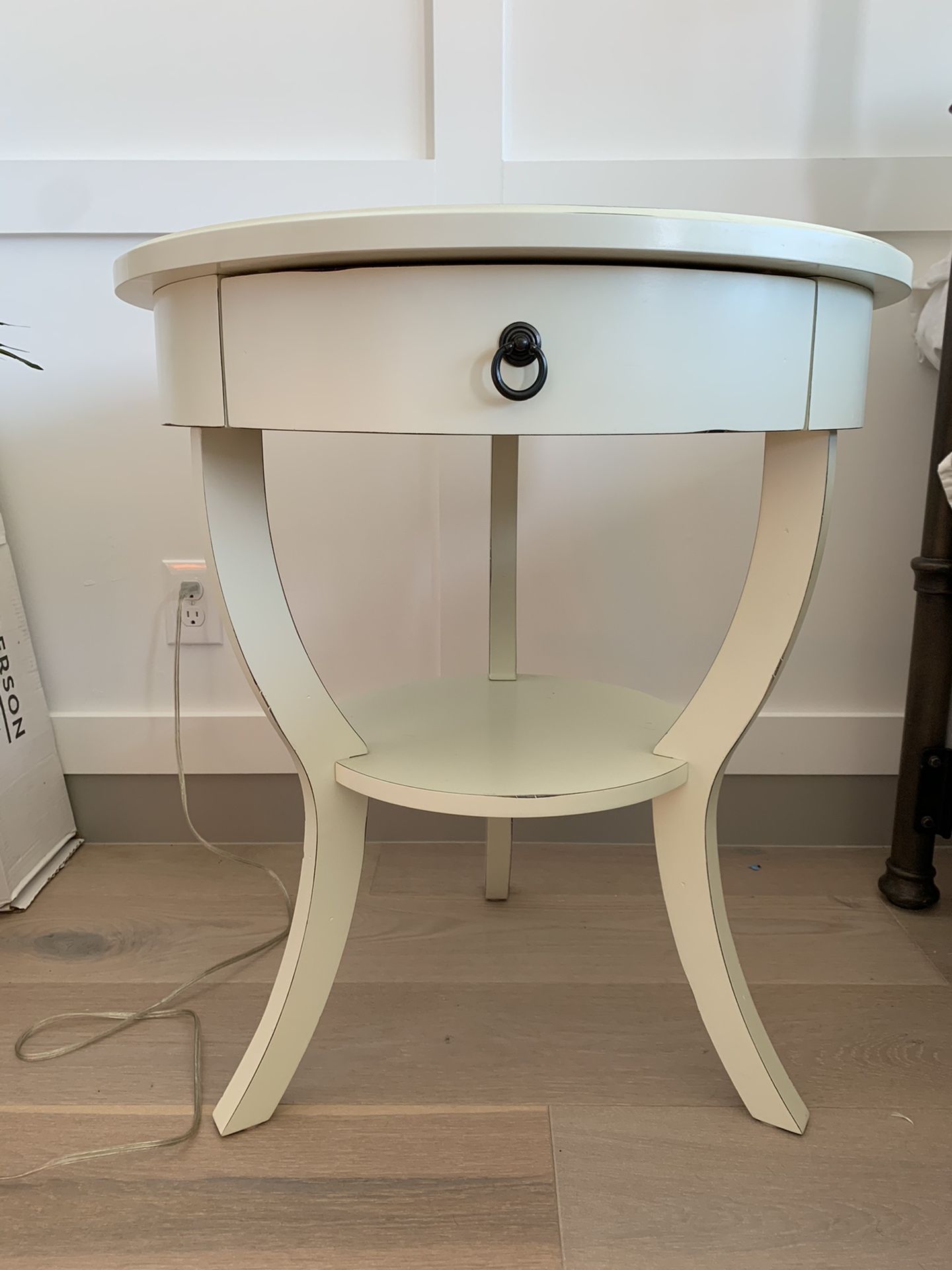 2 Pottery Barn Night Stands for Sale in Buckeye, AZ OfferUp