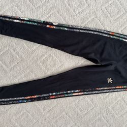 Adidas Original/ Women/ Leggings/ Black With Signature Stripe