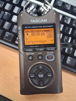 Digital Recorder 4-track