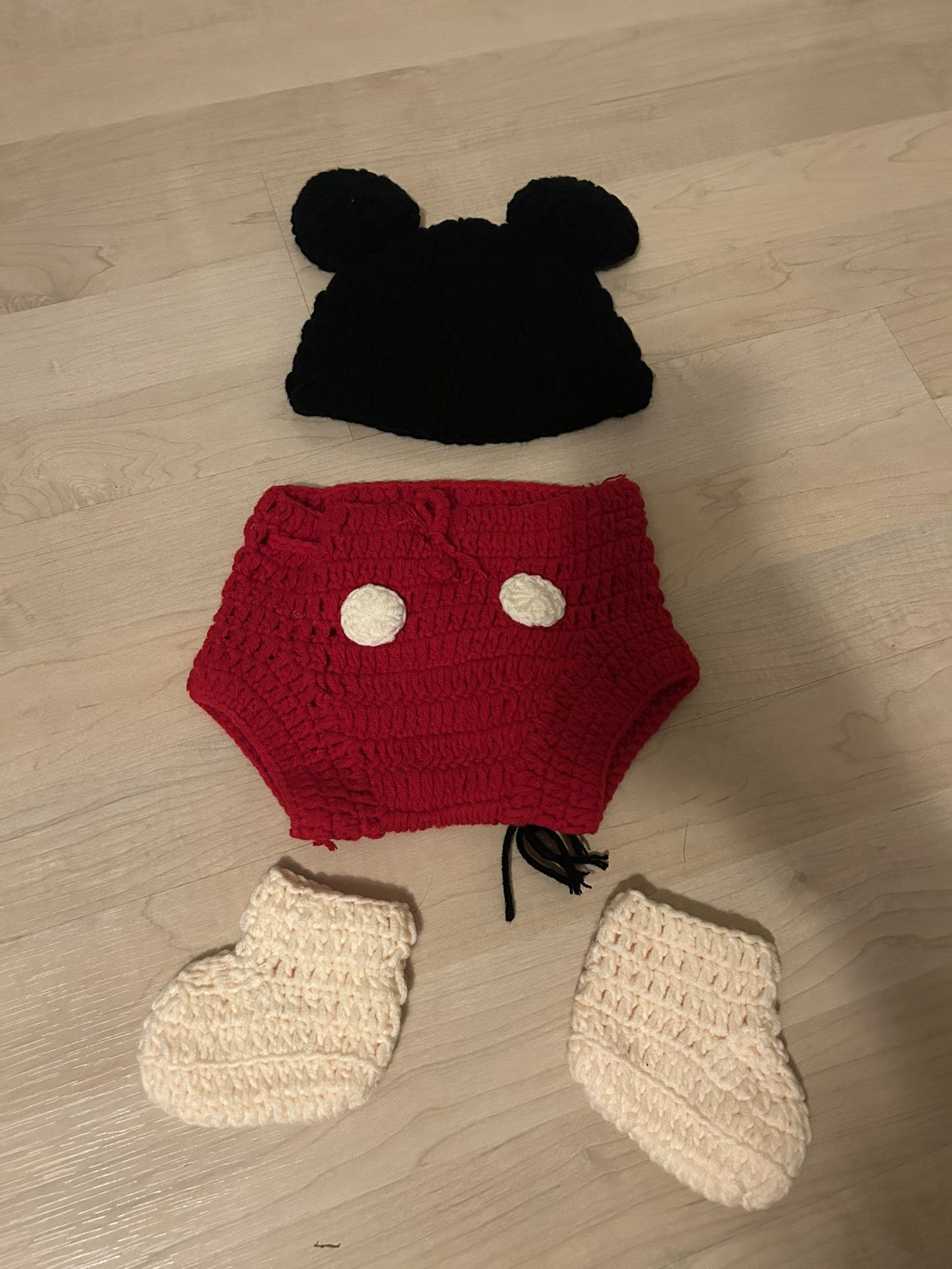 Newborn Mickey Mouse Knitted Outfit