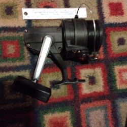 Vintage Abu Garcia C508GLX Spinning Reel