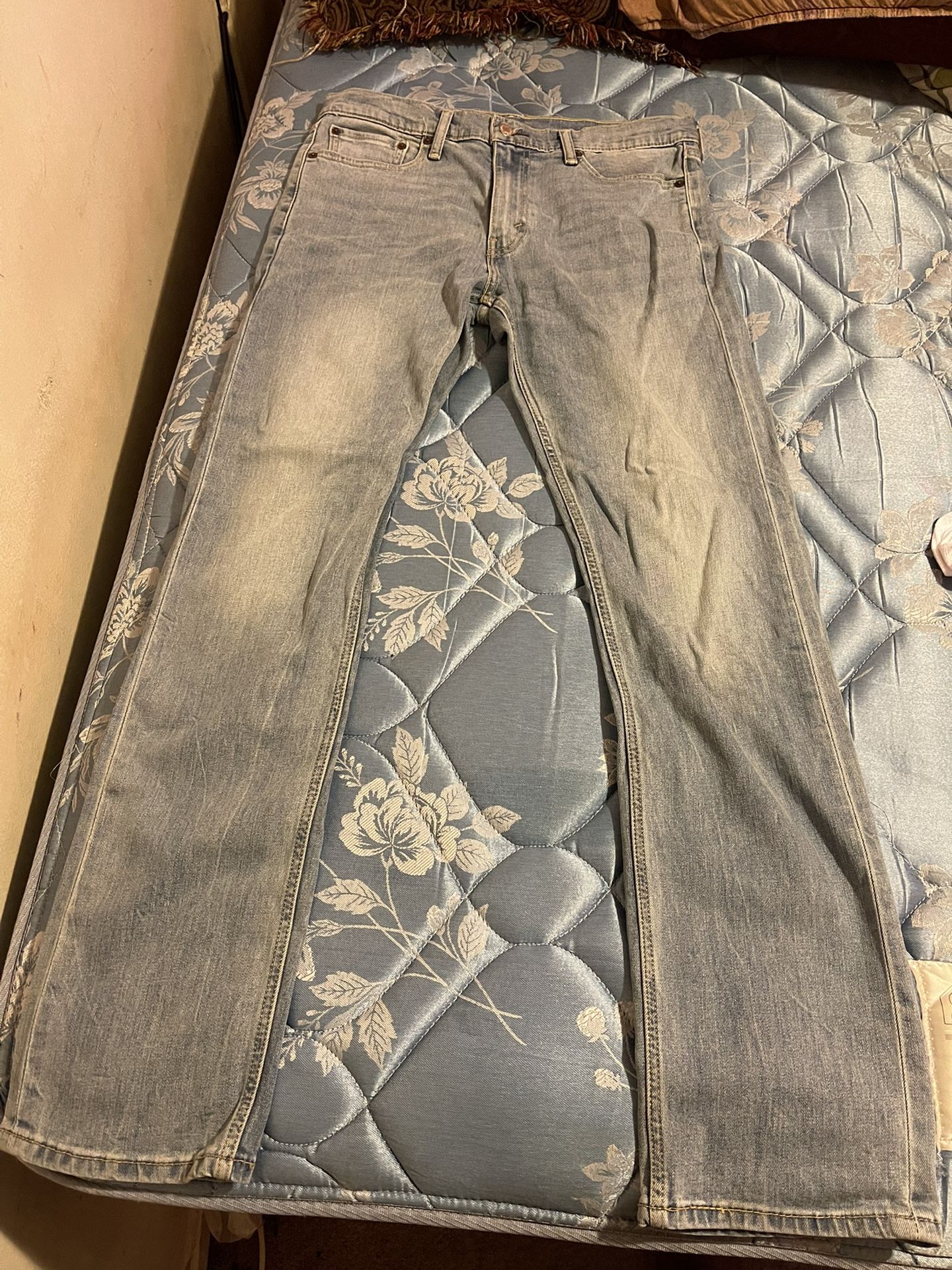 Levi’s Jeans