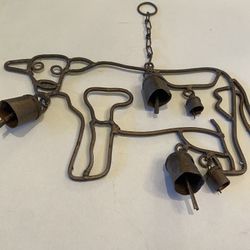 Vintage Metal cow 12 x 6 inch wind chimes. Rustic/ Farmhouse/ Cottage. Good condition.