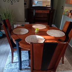 Round Table 4 Charis & Hutch & Mirror