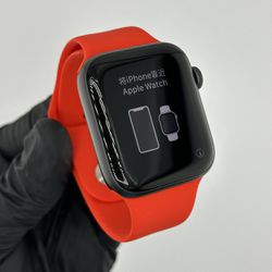 Apple Watch SE 44MM LTE