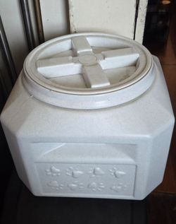 Gamma2 Vittles Vault Outback Pet Food Storage Container, 15-pound