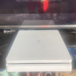 PS4 Slim