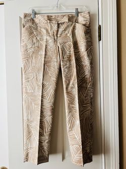 Brand: Chico's Size: Chico’s Size 1 (Equivalent to a US Women’s Medium / Size 8-10) Color: Vibrant Red and Crisp White Condition: Excellent pre-loved 