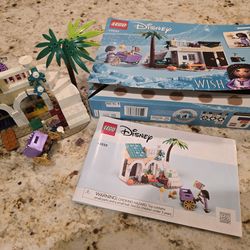 Lego Disney: Princess Asha In The City Of Rosas. 6+/154 Pieces Item# 43223