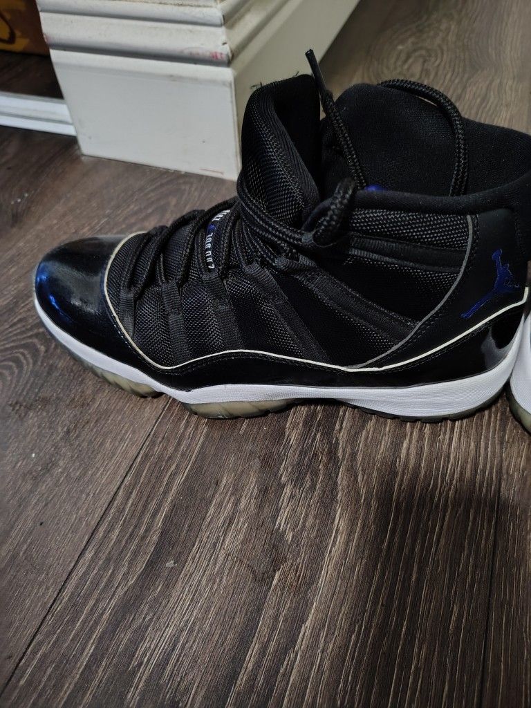 Jordan Xi 11 Space Jams 2016 Size 11