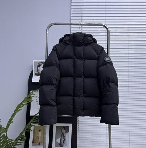 Canada Goose Puffer Jacket In Black And White