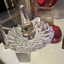 Glass Ring Holder 