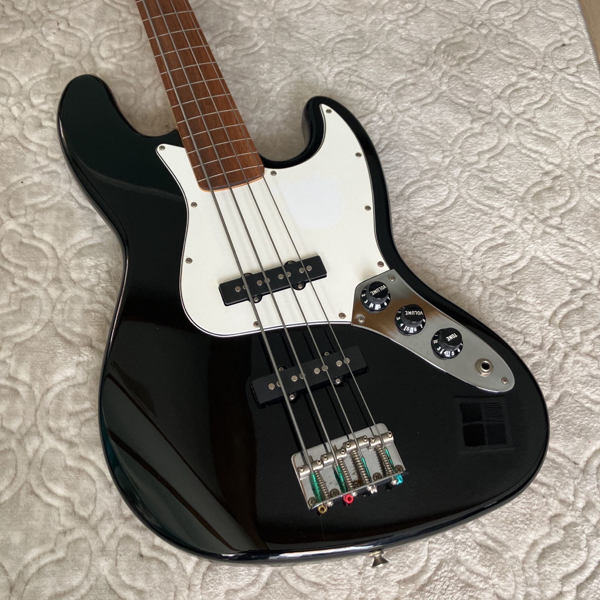 1998 Fender Standard Mexico Jazz Fretless Bass Black