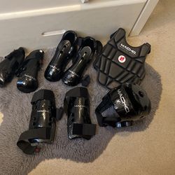 Macho Martial Arts Youth Gear - 8 Pieces