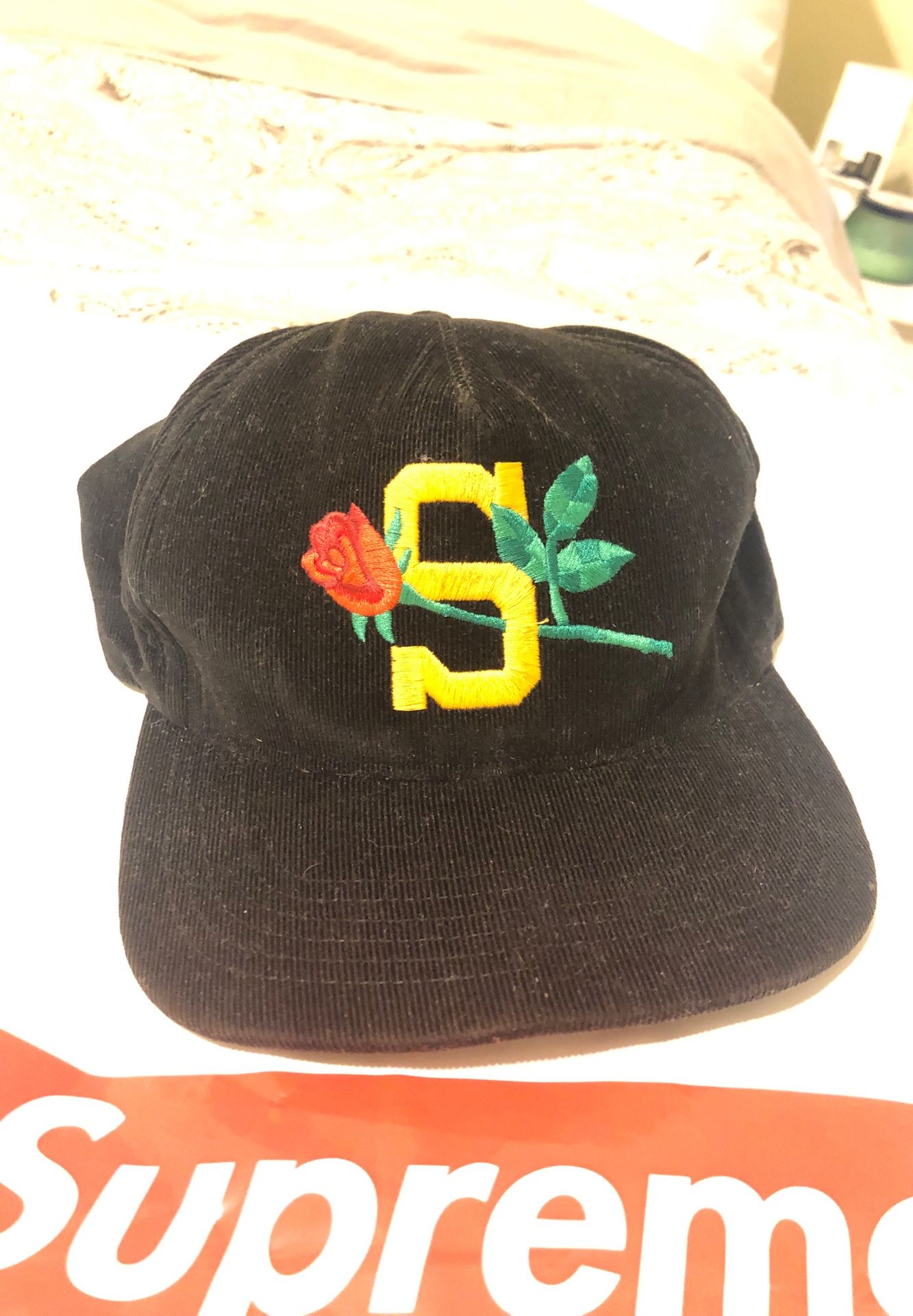 Supreme outlet rose hat
