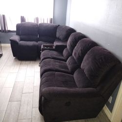 Living Room Set/Couches 