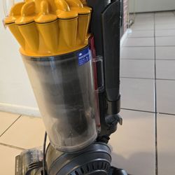 Dyson Vacuum Cleaner 