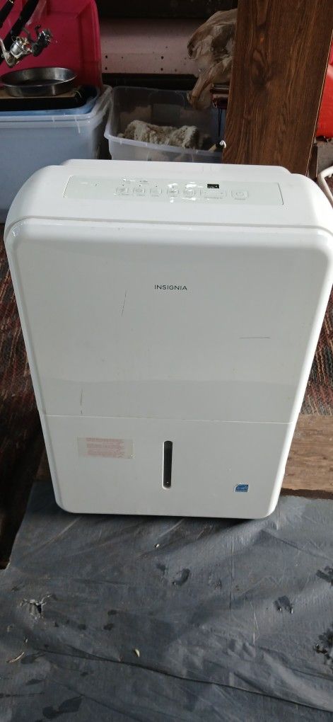 50qt Insigmia Dehumidifier