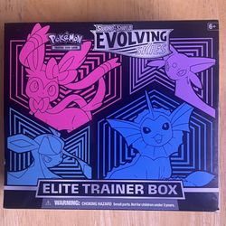 Evolving Skies Elite Trainer Box 