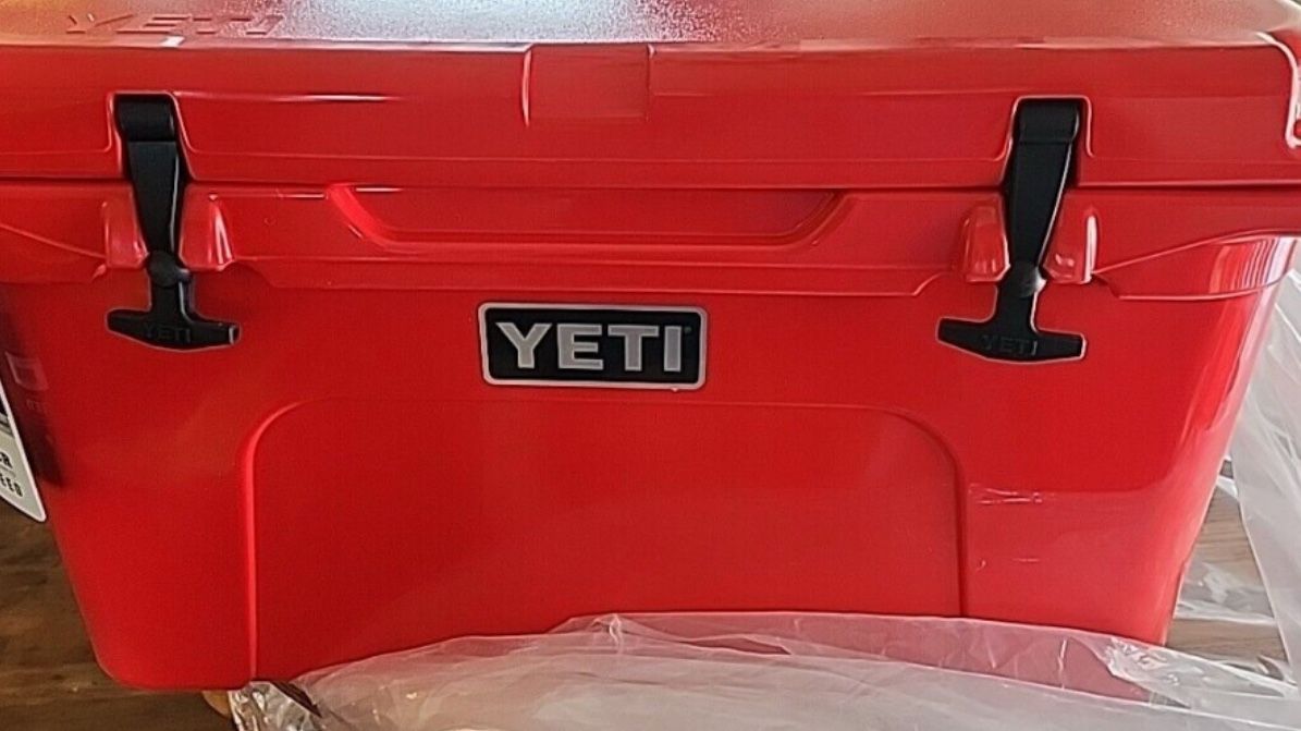 Yeti Tundra 45 Cooler