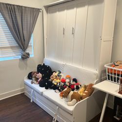 Queen Size Murphy Bed 