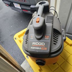 Portable Vacuum 